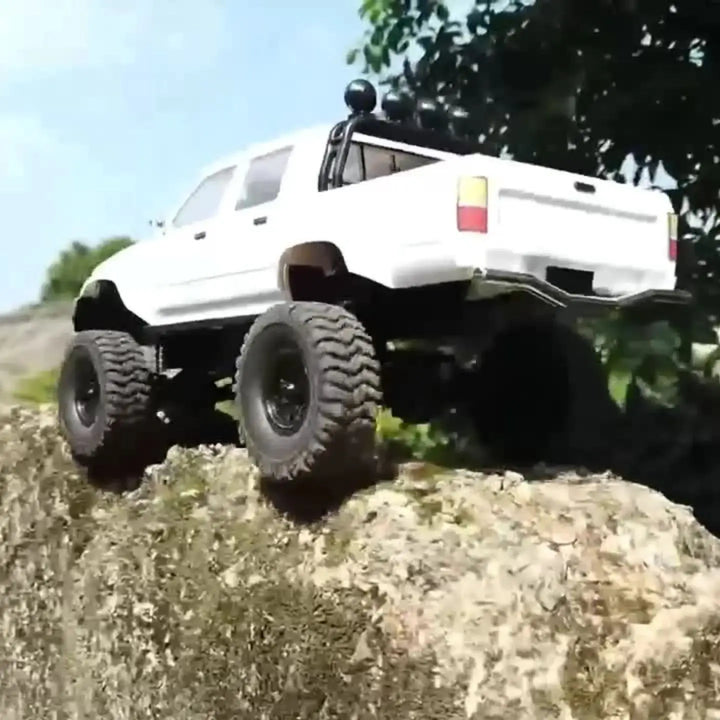 1/16 Full Scale 4WD Climbing Off Road Vehicle